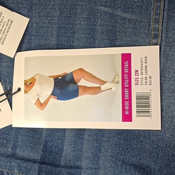 Hi-Rise Short Utility Detail | Faith Jeans | 22W - Picture 13 of 14